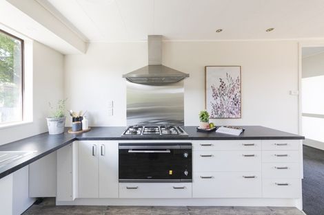 Photo of property in 3 Escort Grove, Awapuni, Palmerston North, 4412