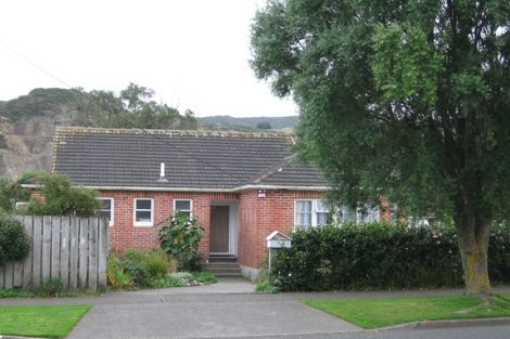 Photo of property in 81 Molesworth Street, Taita, Lower Hutt, 5011