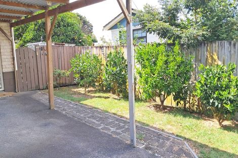 Photo of property in 1/7 Dalkeith Place, Opaheke, Papakura, 2113