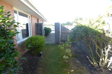 Photo of property in 12 Kydd Lane, Hornby, Christchurch, 8042