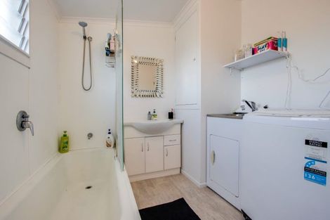 Photo of property in 1019a Reka Street, Akina, Hastings, 4122