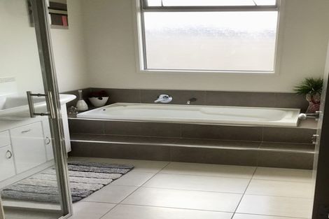 Photo of property in 67 Merlot Drive, Greenmeadows, Napier, 4112