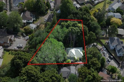 Photo of property in 16a Kingsclere Place, Goodwood Heights, Auckland, 2105