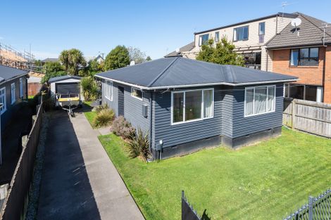 Photo of property in 86 Packe Street, Edgeware, Christchurch, 8013