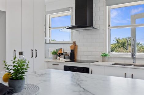 Photo of property in 155 Cambridge Road, Bethlehem, Tauranga, 3110