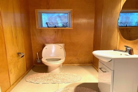 Photo of property in 62 Park Road, Glenfield, Auckland, 0629