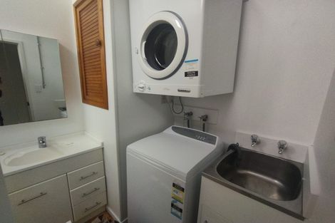 Photo of property in 3 Dolbear Street, Titirangi, Auckland, 0604