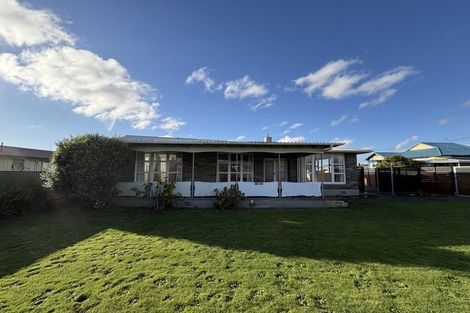 Photo of property in 587 Queen Street East, Levin, 5510