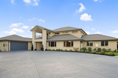 Photo of property in 12 Queenswood Gardens, Mairehau, Christchurch, 8052