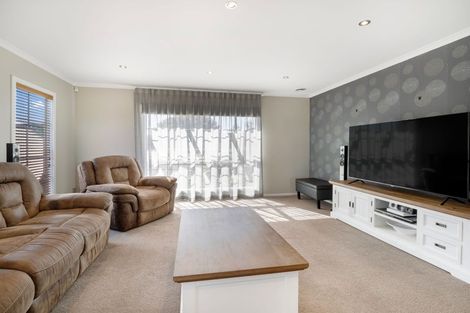 Photo of property in 3 Bouvardia Avenue, Milson, Palmerston North, 4414