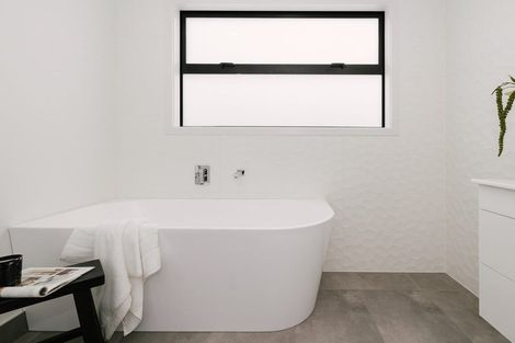 Photo of property in 62 Freedom Drive, Kelvin Grove, Palmerston North, 4414