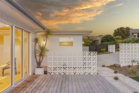 Photo of property in 89f Taylors Mistake Road, Scarborough, Christchurch, 8081