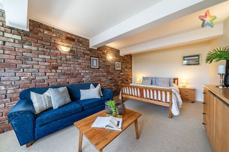 Photo of property in 239 Dowse Drive, Maungaraki, Lower Hutt, 5010