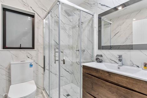 Photo of property in 664b Pakuranga Road, Howick, Auckland, 2010