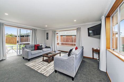 Photo of property in 3 Oldham Place, Darfield, 7510