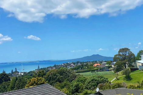 Photo of property in 2/14 Tudor Place, Mairangi Bay, Auckland, 0630