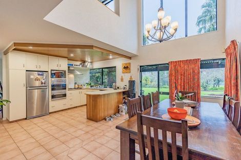 Photo of property in 1403 Coatesville-riverhead Highway, Kumeu, 0892