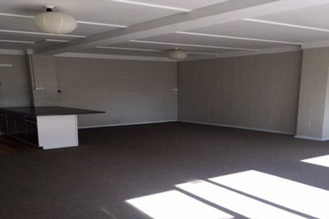 Photo of property in 15 Glencourt Place, Glenfield, Auckland, 0629