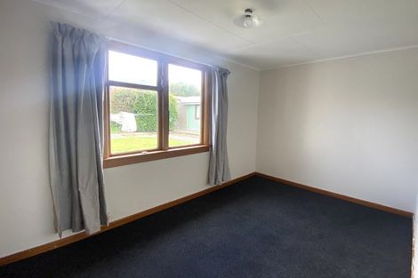 Photo of property in 16 Fraser Street, Waikiwi, Invercargill, 9810