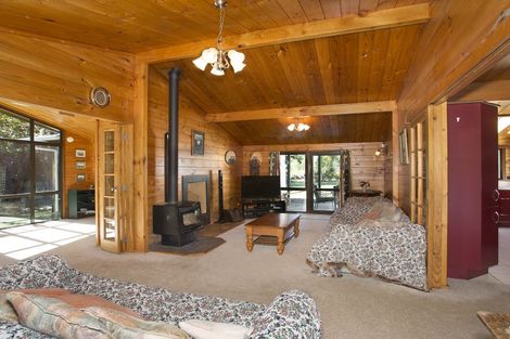 Photo of property in 345 Aokautere Drive, Aokautere, Palmerston North, 4471