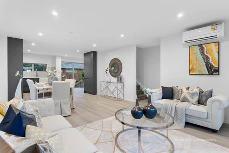 Photo of property in 26d Trojan Crescent, New Lynn, Auckland, 0600
