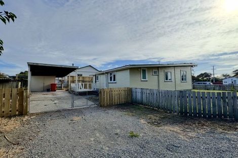 Photo of property in 3 Daniell Street, Bulls, 4818