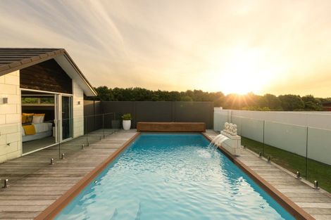 Photo of property in 19 Mike Smith Drive, Cambridge, 3434