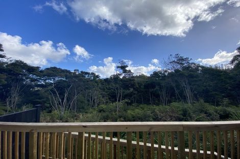 Photo of property in 35 Kaimai Avenue, Massey, Auckland, 0614