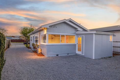 Photo of property in 16 Rawson Street, New Brighton, Christchurch, 8083