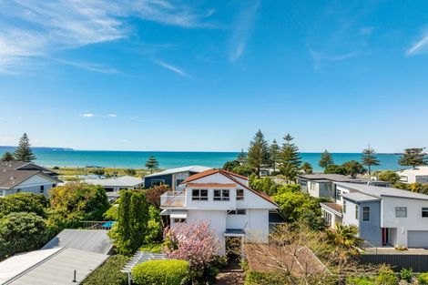 Photo of property in 49 Charles Street, Westshore, Napier, 4110