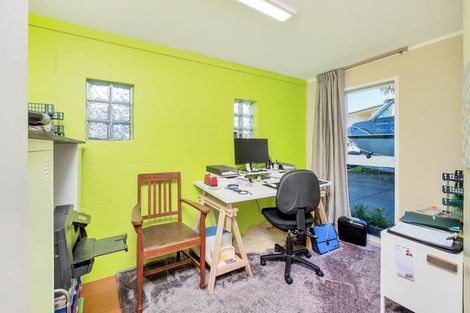 Photo of property in 52b Weldene Avenue, Glenfield, Auckland, 0629