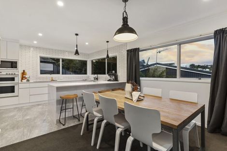 Photo of property in 50 Hadfield Street, Beach Haven, Auckland, 0626