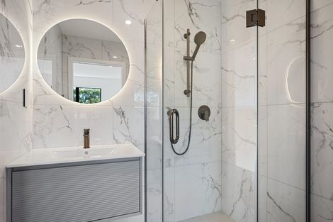 Photo of property in 5d Glendhu Road, Bayview, Auckland, 0629