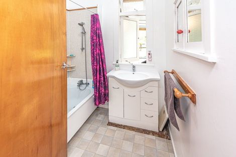 Photo of property in 22 Paterson Street, Aramoho, Whanganui, 4500