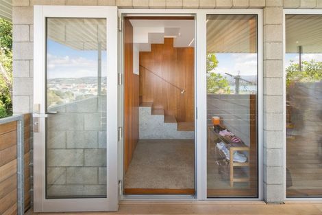 Photo of property in 6 Crawford Road, Kilbirnie, Wellington, 6022