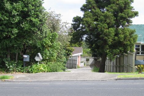 Photo of property in 2/154 East Coast Road, Forrest Hill, Auckland, 0620