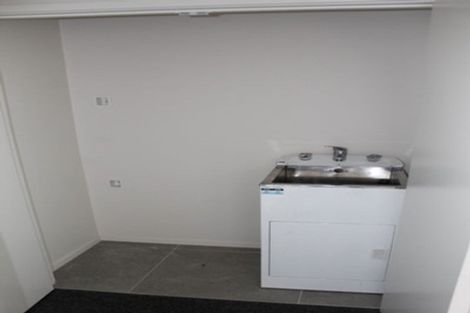 Photo of property in 25 Kamara Road, Glen Eden, Auckland, 0602