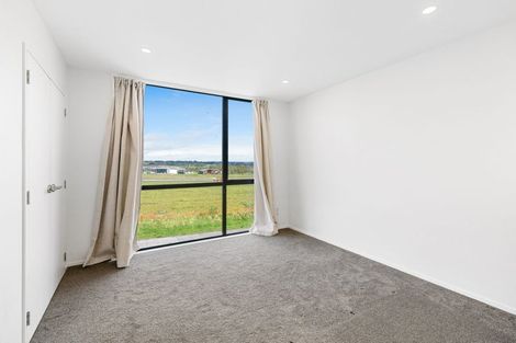 Photo of property in 10 Toia Lane, Silverdale, 0932