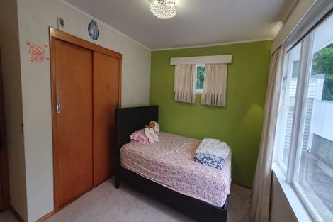 Photo of property in 2 Boothby Grove, Fairfield, Lower Hutt, 5011