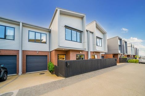 Photo of property in 15 Moki Place, Long Bay, Auckland, 0630