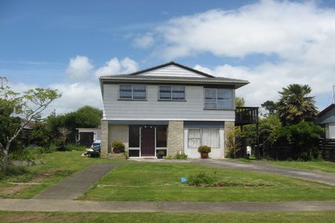 Photo of property in 4 Kopara Place, Clendon Park, Auckland, 2103