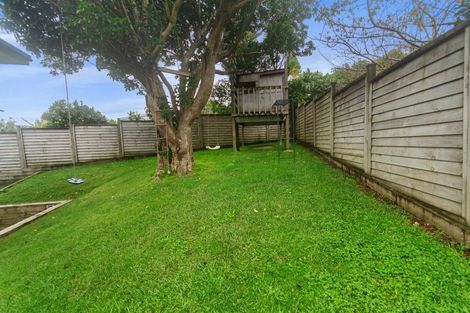 Photo of property in 14a West Lynn Road, Titirangi, Auckland, 0604