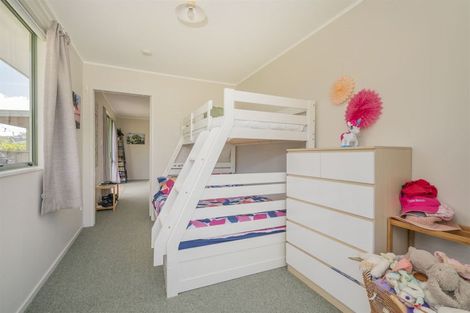 Photo of property in 23 Hawk Hill Crescent, Cooks Beach, Whitianga, 3591