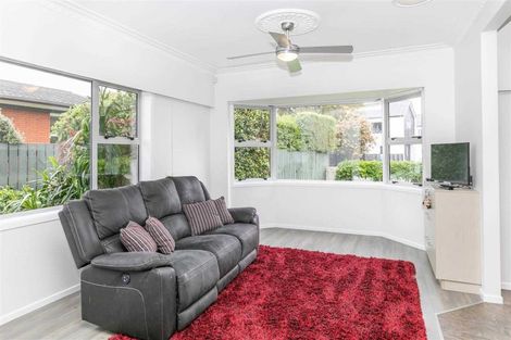 Photo of property in 16 Glen Lynne Avenue, Queenwood, Hamilton, 3210