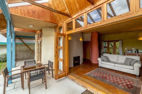 Photo of property in 22 Cambridge Road, Martinborough, 5711