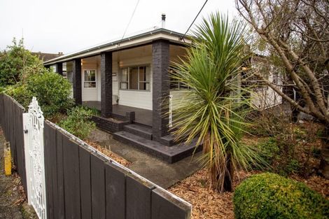 Photo of property in 6 Rhodes Street, Carterton, 5713