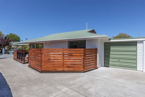 Photo of property in 1/450a Harewood Road, Harewood, Christchurch, 8051