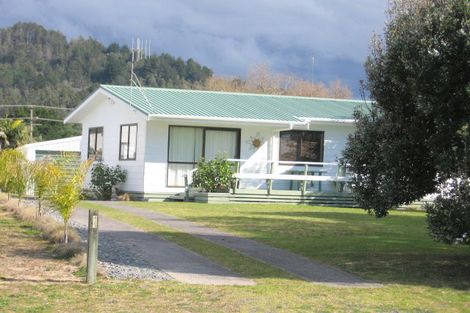 Photo of property in 423 Linton Crescent, Whangamata, 3620