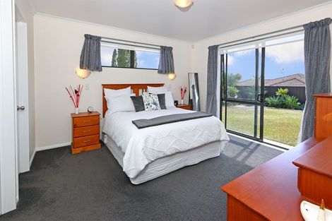 Photo of property in 3 Amesbury Rise, Henderson, Auckland, 0612