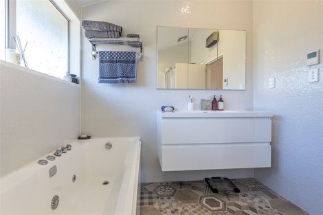 Photo of property in 28 Palatine Terrace, Huntsbury, Christchurch, 8022